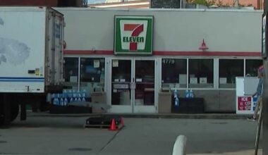 Bloomfield 7-Eleven store clerk attacked