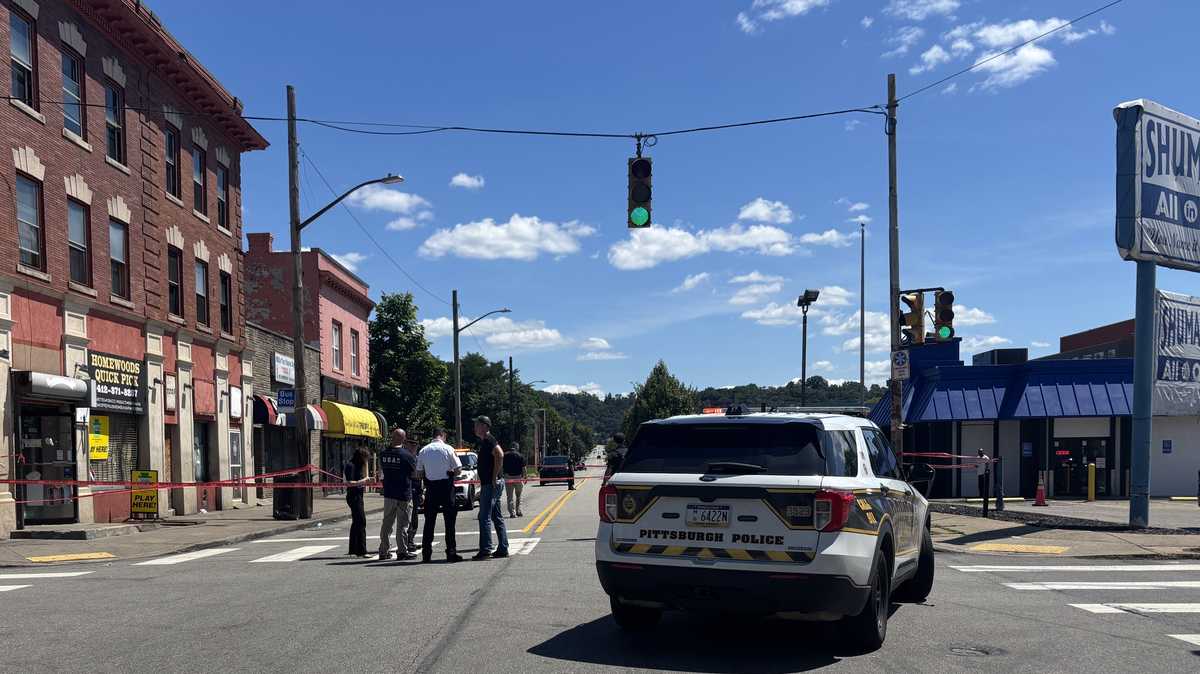 Police presence on scene of investigation in Pittsburgh
