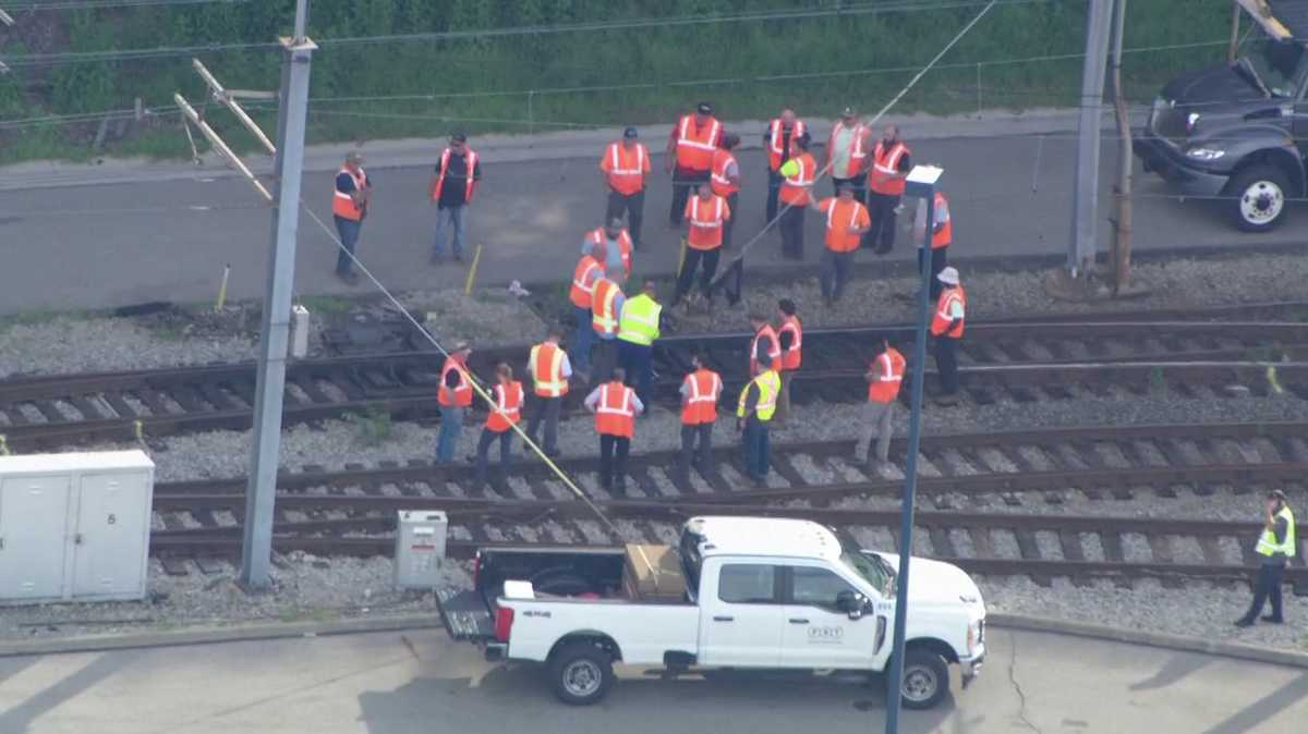 Derailment at South Hills Village rail yard causes PRT delays