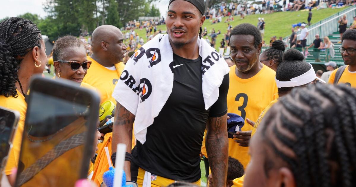 Jaquan Brisker's homecoming to Pittsburgh was about football; family was just a bonus | Sports