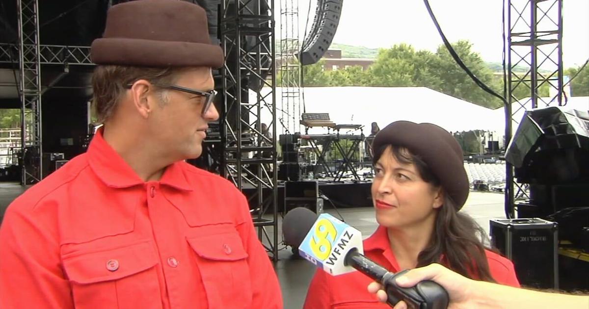 'Lovely to be here': Husband-wife duo St. Lucia take the Wind Creek Stage at Musikfest | Entertainment News