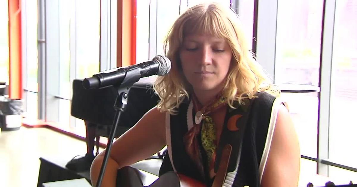 Artist Clover Stieve previews upcoming Musikfest performance on 69 News at Noon | Entertainment News