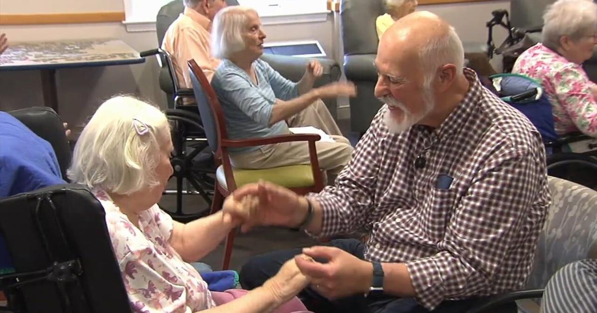 'You brought her back to life': Music, Zumba classes brings joy to Alzheimer's patients in Bethlehem | Bethlehem Area