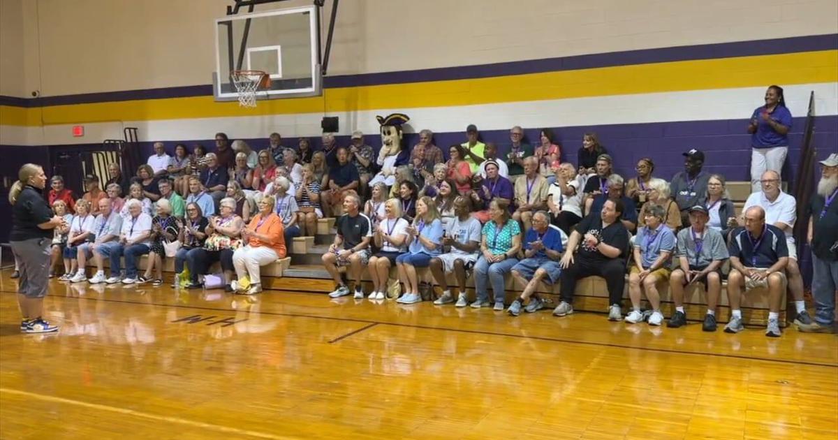 ‘Everything is great again’: Harrison Morton alumni reunite decades after leaving middle school | Schools