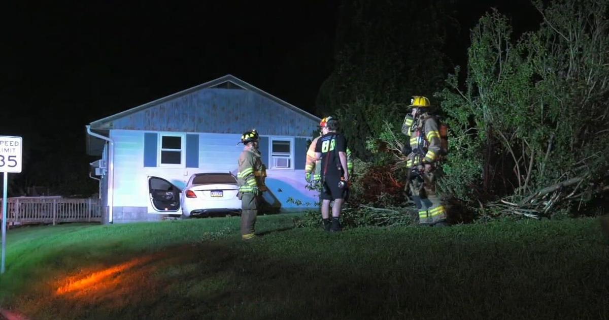 Car crashes into building in Whitehall Township early Saturday morning | Allentown Area