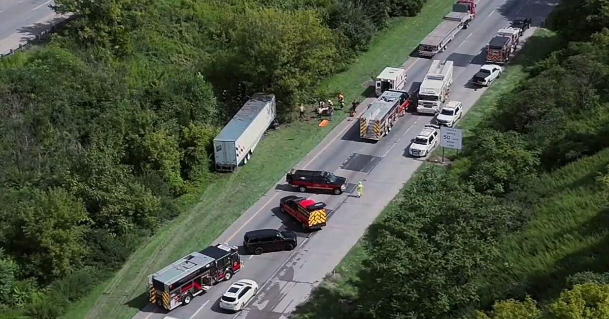 1 injured after tractor trailer hits tree on I-78 | Bethlehem Area