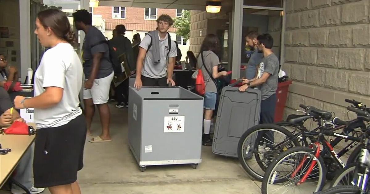 ‘Hopefully they feel like they're at home’: Thousands of students move into colleges across the region | Pennsylvania News
