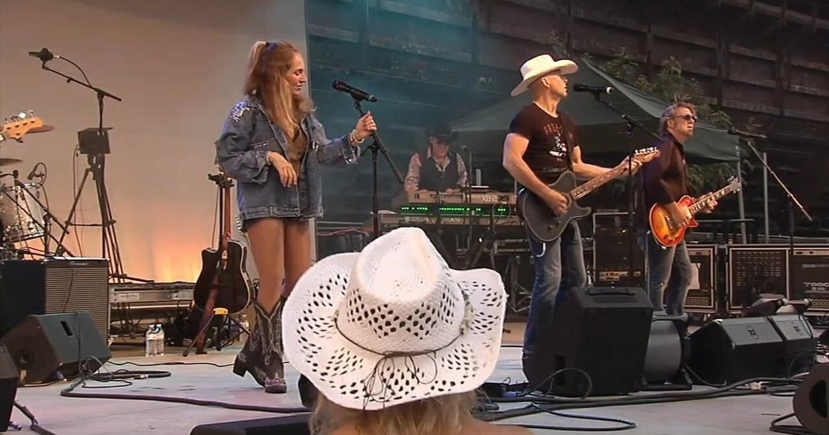 'So happy to be here': ArtsQuest launches inaugural CountryFest at SteelStacks in Bethlehem | Bethlehem Area