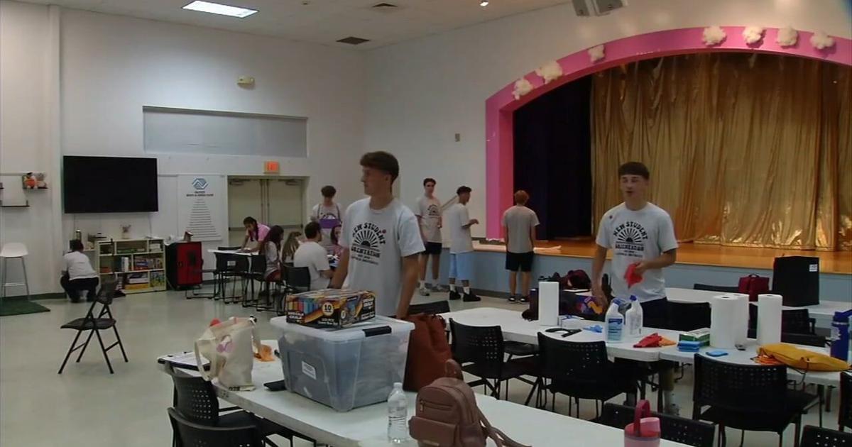 Alvernia students give back to Berks boys and girls club | Berks Regional News