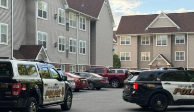 2 hurt, 2 arrested after stabbing, large fight on parking lot in Bethlehem | Bethlehem Area