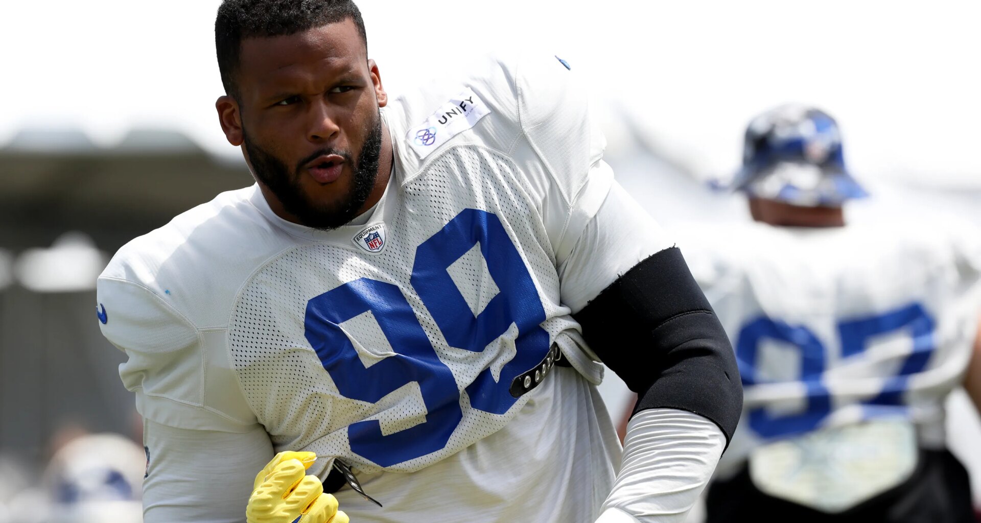 Aaron Donald using his trainer from Pittsburgh for possible comeback