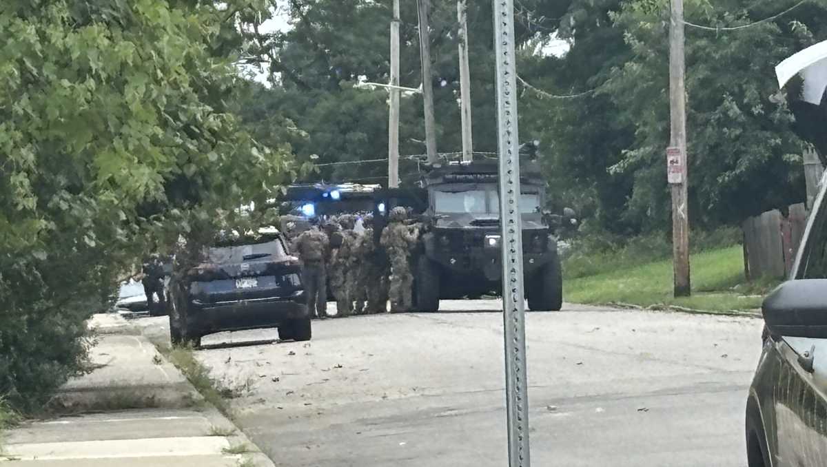 SWAT executes warrant after deadly Pittsburgh shooting