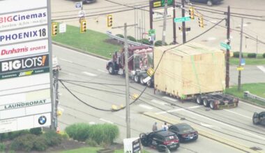 Oversized load crashes on Route 30 in Pennsylvania