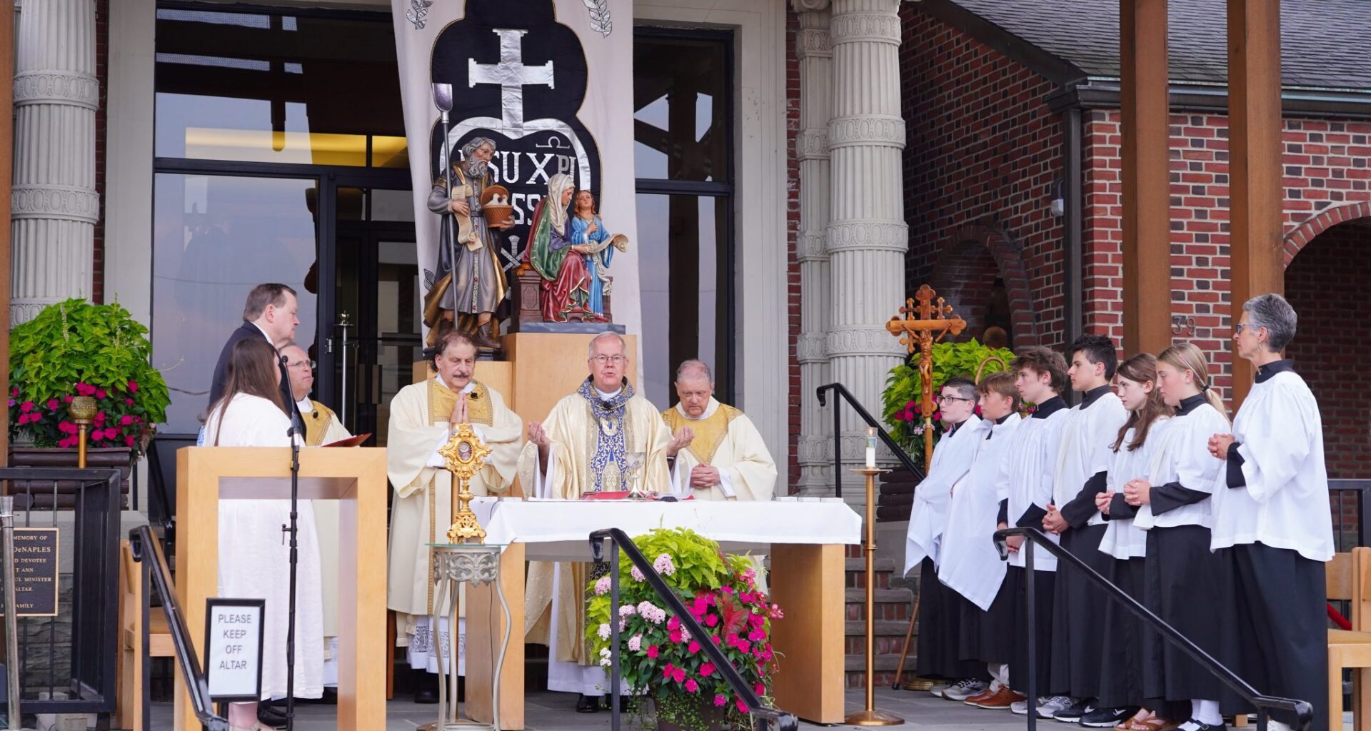 102 years later, Solemn Novena to Saint Ann continues to unite generations – Diocese of Scranton