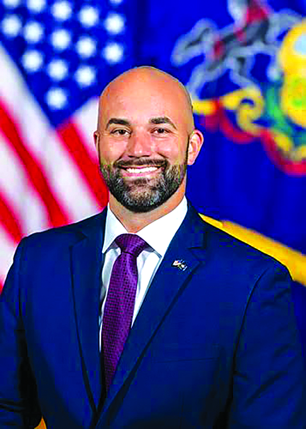 Pa law enforcement hits 11-year low -