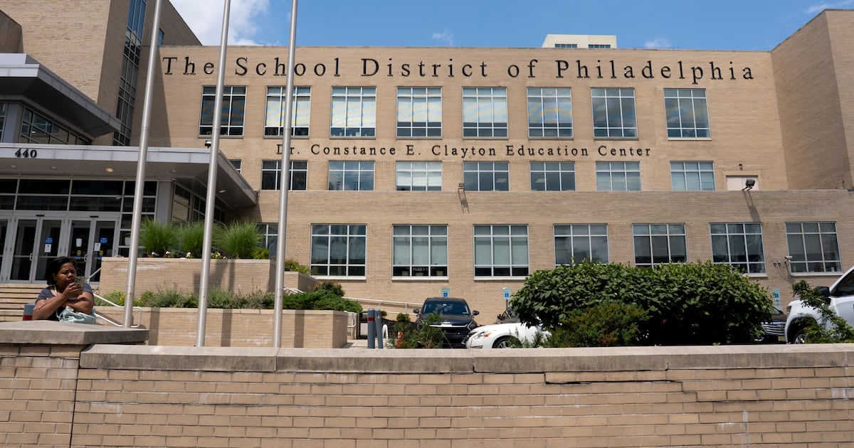Philadelphia school district launches transition committees for school closures