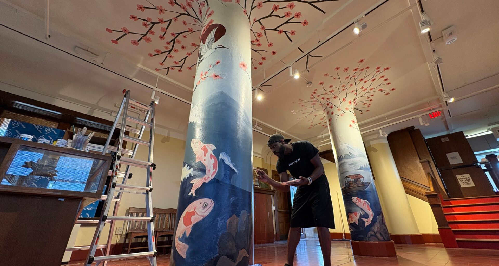 Reading artist creates murals with Japanese motifs in the Pagoda