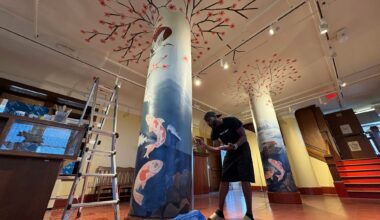 Reading artist creates murals with Japanese motifs in the Pagoda