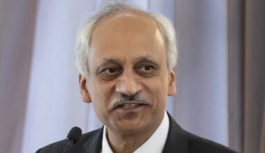 Shekhar will step down after transformative time leading health sciences | University Times