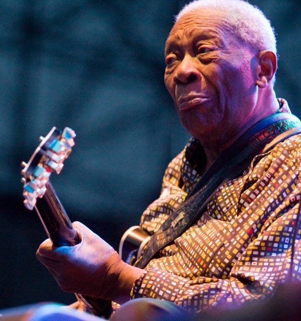 BB King and his band play the Sands Steel Stage as part of the Frampton's Guitar Circus on Monday night at Musikfest. ////Bethlehem: Monday; August 5, 2013 (Douglas Kilpatrick/Special to The Morning Call) mc-musikfest-review-frampton