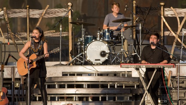 Caroline Kole opens for Reba McIntyre at the Sands Steel Stage at PNC Plaza during Musikfest on Tuesday August 11, 2015. Bethlehem: Tuesday; August 11, 2015 (DOUGLAS KILPATRICK/SPECIAL TO THE MORNING CALL) mc-musikfest-review-reba-steel-stage