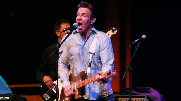 Dennis Quaid and the Sharks perform at Musikfest Cafe in Bethlehem on October 27. /// BRIAN HINELINE/SPECIAL TO THE MORNING CALL