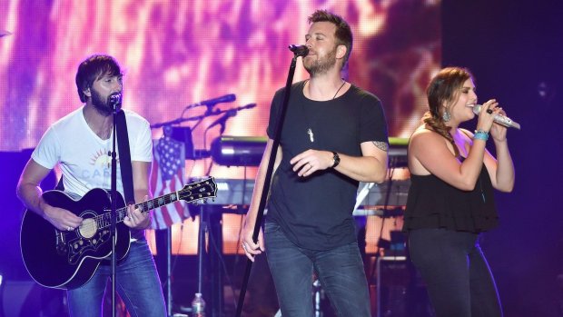 Lady Antebellum performs at Sands Steel Stage at Musikfest in Bethlehem, Pa. on Saturday, August 13, 2016. //081316 // APRIL BARTHOLOMEW / THE MORNING CALL / mc-review-musikfest-lady-antebellum /// Lauren Jenkins and Post Monroe.