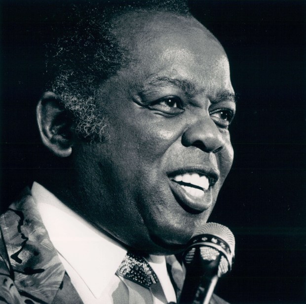 Lou Rawls performs Saturday, Aug. 22, 1992,at Kunstplatz during Musikfest in Bethlehem. (Teresa Tamura/The Morning Call)