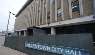 Allentown appoints interim controller to replace Jeff Glazier
