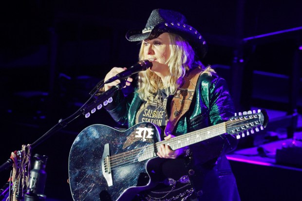 Melissa Etheridge is set to perform at Longwood Gardens. (Mike Stocker/South Florida Sun Sentinel)