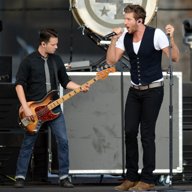 Brett Eldredge opens for Keith Urban on the Sands Steel Stage on Sunday evening closing out the last day of Musikfest 2014. /// - BETHLEHEM - EMILY PAINE / THE MORNING CALL - Taken Sunday, August 10, 2014. keyword: Robson