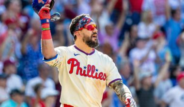Kyle Schwarber's walk-off homer lifts Phillies to 9th straight win in comeback over Cardinals