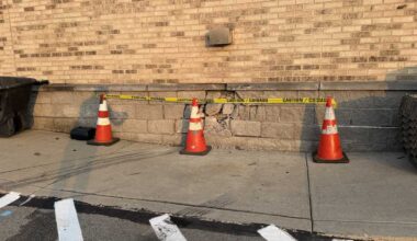 Giant Eagle GetGo Crash: Vehicle slams into building in North Versailles