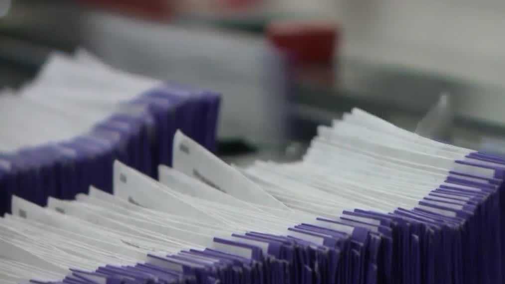 Pennsylvania Republicans narrow voter registration gap