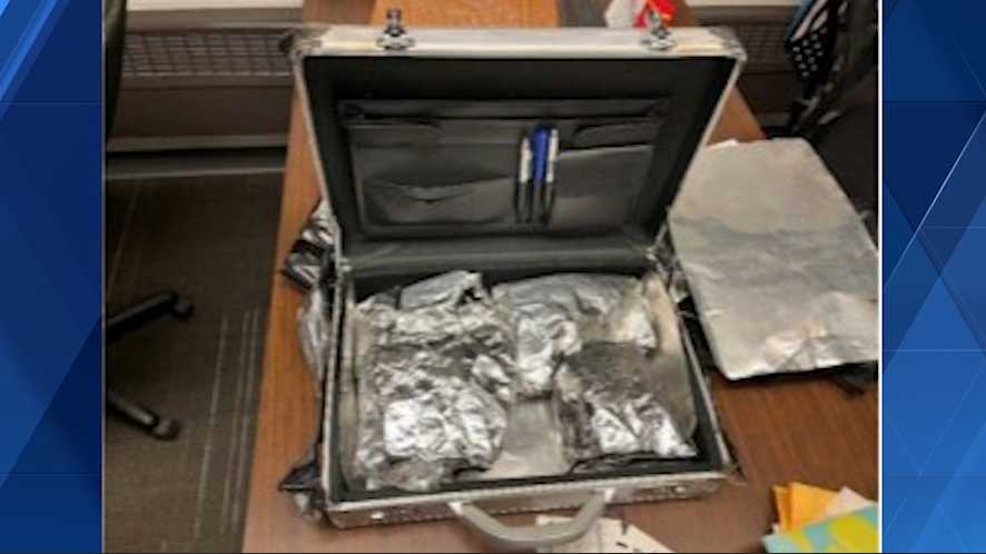 Firearms, ammunition wrapped in foil recovered at Pittsburgh International Airport