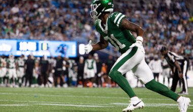 Steelers sign former teammate of Aaron Rodgers