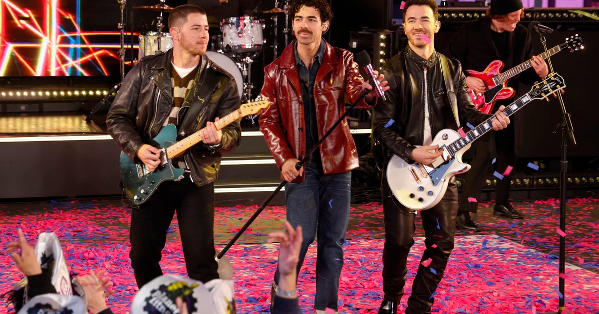 Jonas Brothers returning to Pittsburgh as part of "Burning Up Tour All Over Again"
