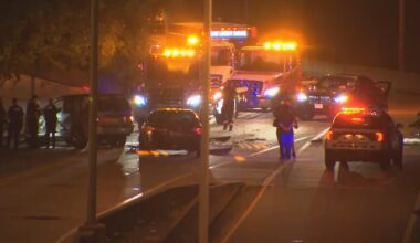 1 hurt when 3 vehicles crash in Pittsburgh’s West End – WPXI