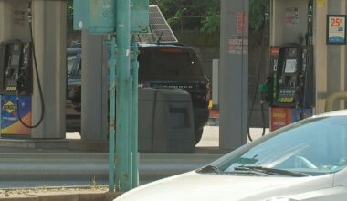 Man tried to grab teenage girl sitting in car at gas station on Pittsburgh's North Side