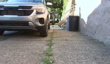 Pittsburgh City Council strengthens enforcement against vehicles parked on sidewalks – WPXI