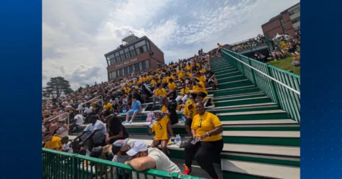 Family of Pittsburgh-area native fills stands at Steelers training camp to welcome him home – WPXI