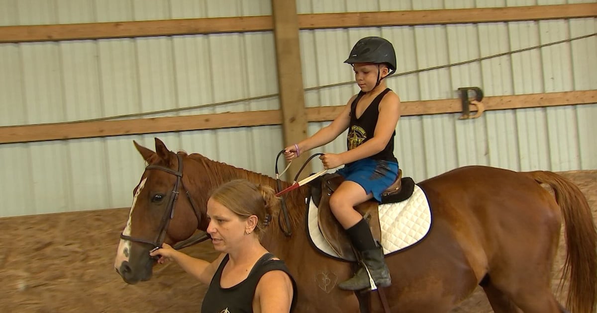 Healing on horseback: Pioneering Pittsburgh police detective teaches inner-city kids how to ride