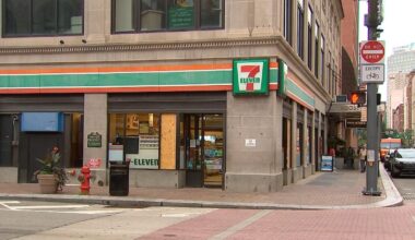Man, 19, charged with robbing, punching woman outside of 7-11 in Downtown Pittsburgh – WPXI