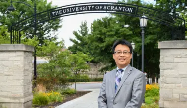 Dr. Zhu ‘Pays it Forward’ as Scranton’s New Provost