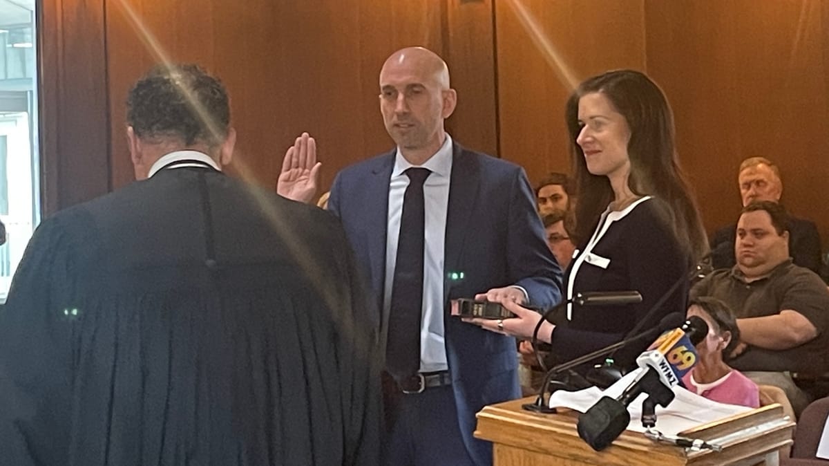 Bethlehem swears in Reynolds for his 2nd term