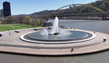 Point State Park fountain temporarily out of service for algal bloom cleaning