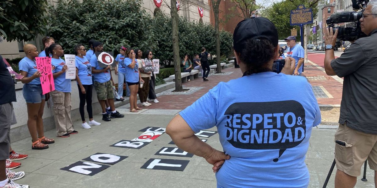 Protestors march to Fetterman’s office, demand stronger stance against big tech