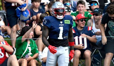 Patriots' Brown professes 'love' for Hurts, Eagles after practice