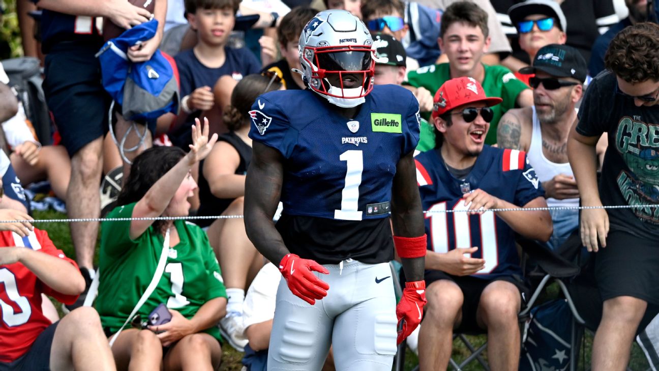 Patriots' Brown professes 'love' for Hurts, Eagles after practice