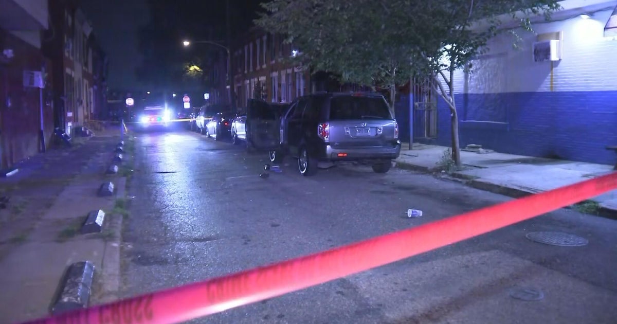 Man, teen critically injured after they were shot in car in North Philadelphia, police say